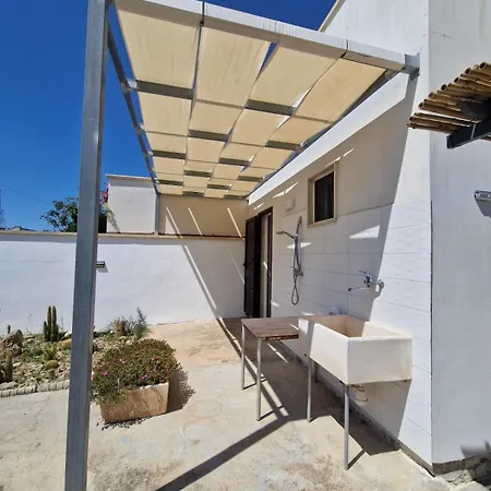 Holiday home Casa Luri Nordsudcasavacanza *